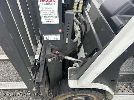 Propane Forklifts 2015  Nissan PFS40 (15)