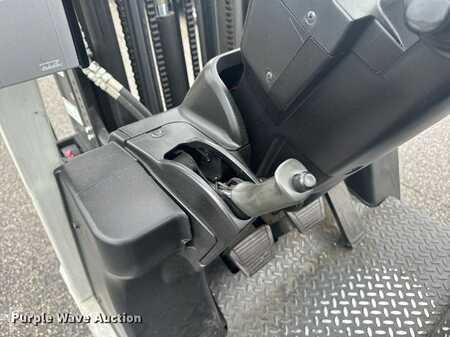 Propane Forklifts 2015  Nissan PFS40 (22)