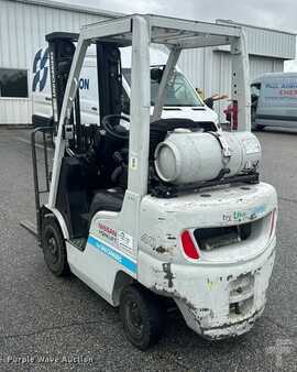 Propane Forklifts 2015  Nissan PFS40 (7)