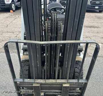 Propane Forklifts 2019  Unicarriers 50 (12)