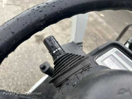 Propane Forklifts 2019  Unicarriers 50 (27)