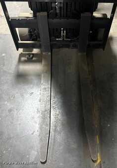 Diesel Forklifts - Bendi B40AC (9)