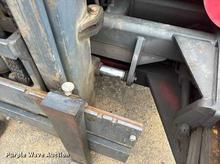 Diesel Forklifts - Moffett M8 (12)
