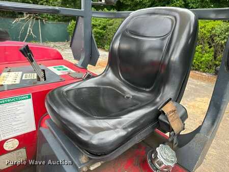 Diesel Forklifts - Moffett M8 (22)