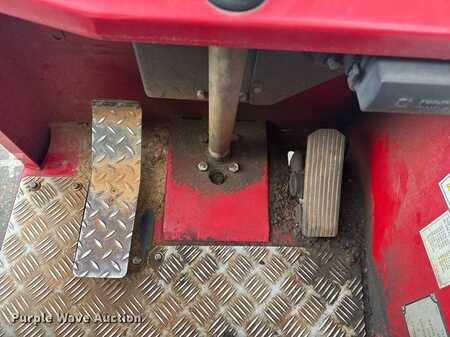 Diesel Forklifts - Moffett M8 (23)