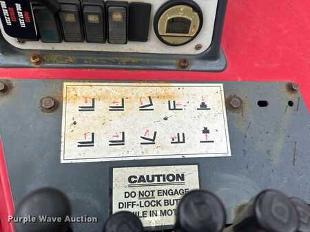 Diesel Forklifts - Moffett M8 (28)