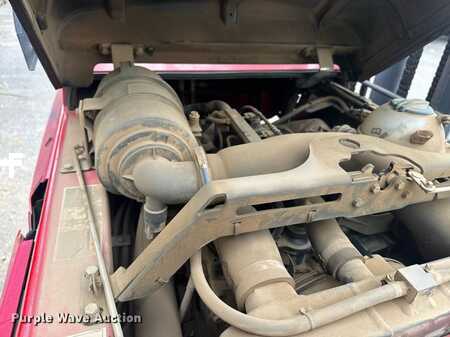 Diesel Forklifts - Moffett M8 (34)