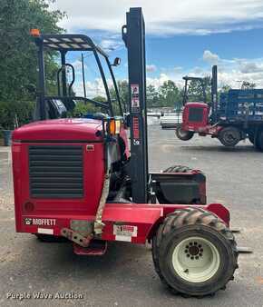 Diesel Forklifts - Moffett M8 (4)