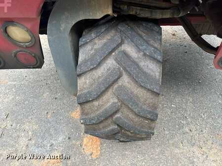 Diesel Forklifts - Moffett M8 (40)