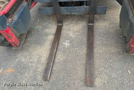 Diesel Forklifts - Moffett M8 (9)