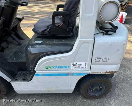 Propane Forklifts - Unicarriers 50 (16)