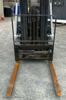 Propane Forklifts 2016  Unicarriers PF50 (22)