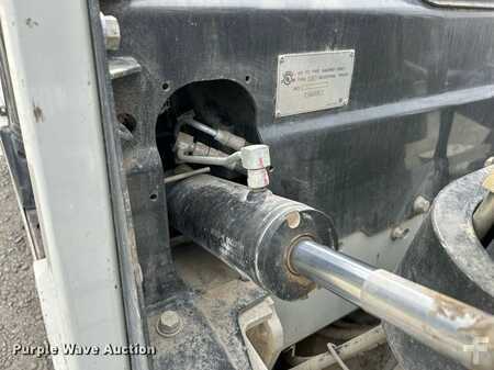 Propane Forklifts 2016  Unicarriers PF50 (35)