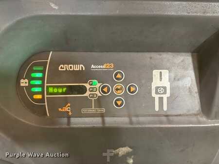 Order Picker 2016  Crown SP3520-30 (23)