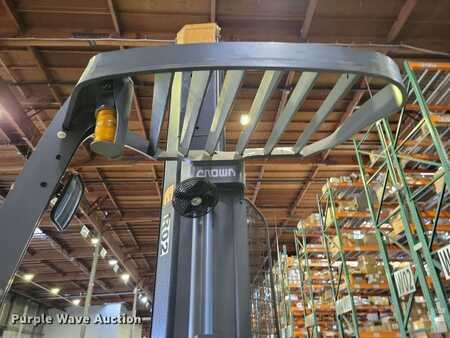 4 Wheels 2016  Crown RM6025-45 (23)