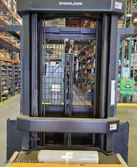 Vertical order pickers 2016  Crown SP4050-30 (10)