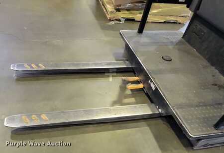 Vertical order pickers 2016  Crown SP4050-30 (15)
