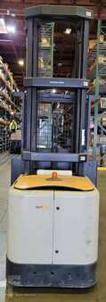 Vertical order pickers 2016  Crown SP4050-30 (6)
