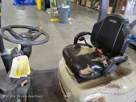 Propane Forklifts 2016  Crown C51050-40 (28)