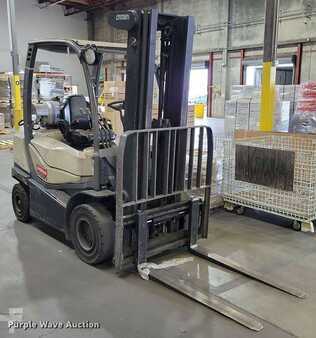 Propane Forklifts 2016  Crown C51050-40 (3)