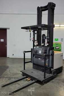 Vertical order pickers 2016  Crown SP4050-30 (1)