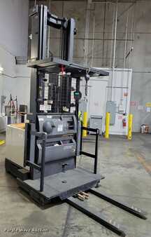 Vertical order pickers 2016  Crown SP4050-30 (3)