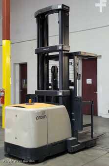 Vertical order pickers 2016  Crown SP4050-30 (5)