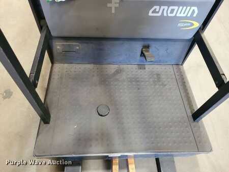 Vertical order pickers 2016  Crown SP3520-30 (17)