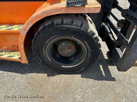 Diesel Forklifts 2010  Doosan D70S-5 (40)