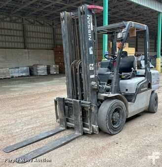Diesel Forklifts - Nissan 60 (1)