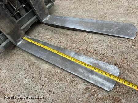 Diesel Forklifts - Nissan 60 (14)