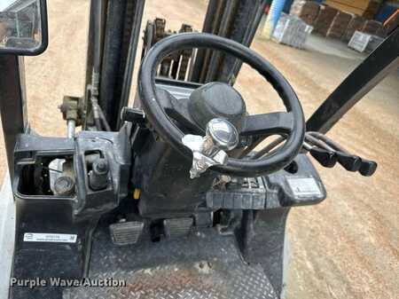 Diesel Forklifts - Nissan 60 (19)