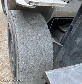 Diesel Forklifts - Nissan 60 (35)