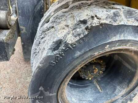 Propane Forklifts 2000  Hyster H135XL (32)
