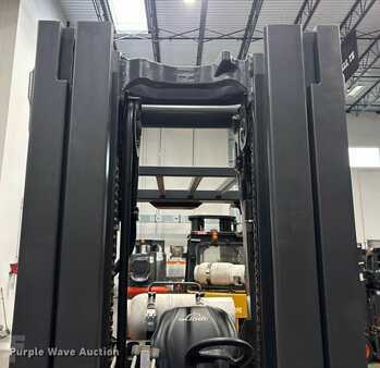 Propane Forklifts 2023  Linde HT27CT (12)