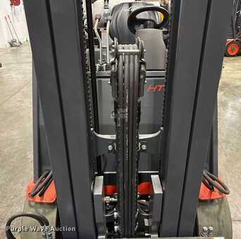 Propane Forklifts 2023  Linde HT27CT (13)