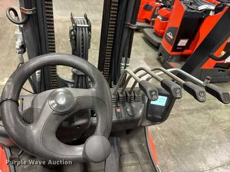 Propane Forklifts 2023  Linde HT27CT (18)