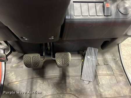 Propane Forklifts 2023  Linde HT27CT (19)