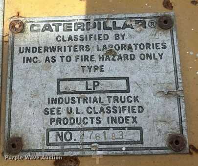 LPG VZV - CAT Lift Trucks forklift (40)