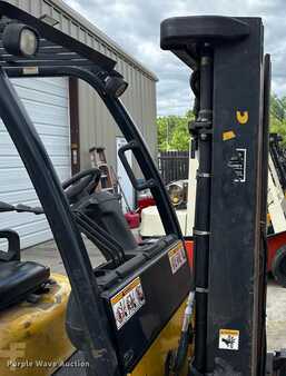 Propane Forklifts 2008  Yale Veritor (17)