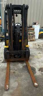 Propane Forklifts 2008  Yale Veritor (2)