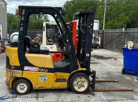Propane Forklifts 2008  Yale Veritor (4)