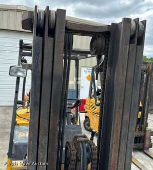 Propane Forklifts - CAT Lift Trucks 60 (16)