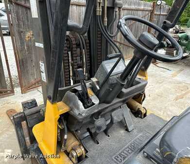 Propane Forklifts - CAT Lift Trucks 60 (22)