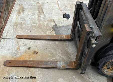 Propane Forklifts - CAT Lift Trucks 60 (9)