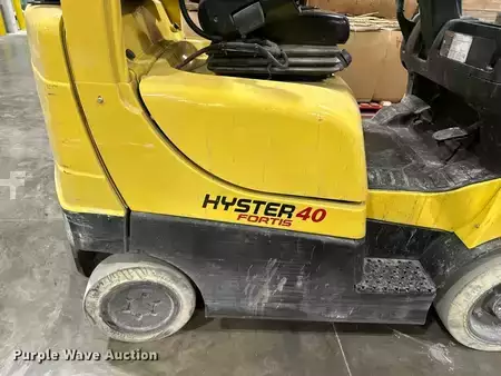 Chariots élévateurs GPL - Hyster S40FT (17)