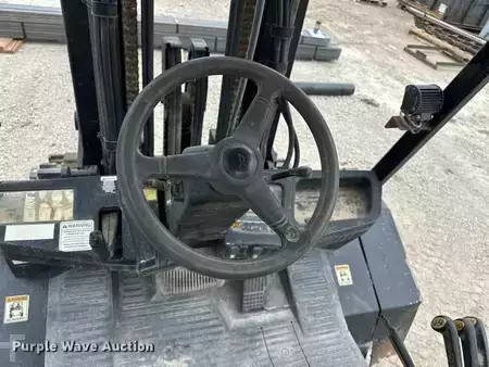 Chariots élévateurs diesel - Yale GDP110MJNPBE091 (24)