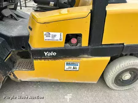 Chariots élévateurs diesel - Yale GDP110MJNPBE091 (9)