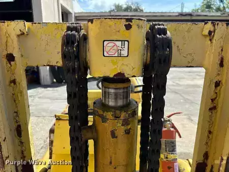 Montacargas GLP - Hyster H80C (12)