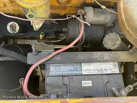 Montacargas GLP - Hyster H80C (30)